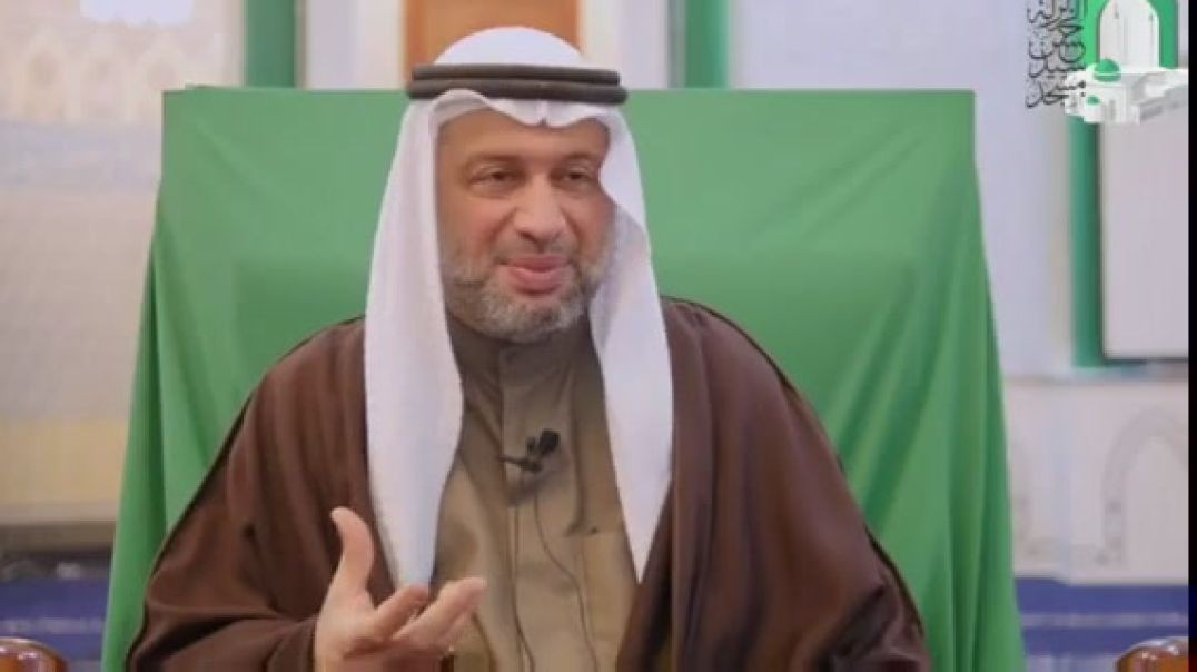 ⁣السيد مصطفى الزلزلة   أفضل شيء التسبيح بسبحة مصنوعة من تراب قبر الإمام الحسين عليه السلام